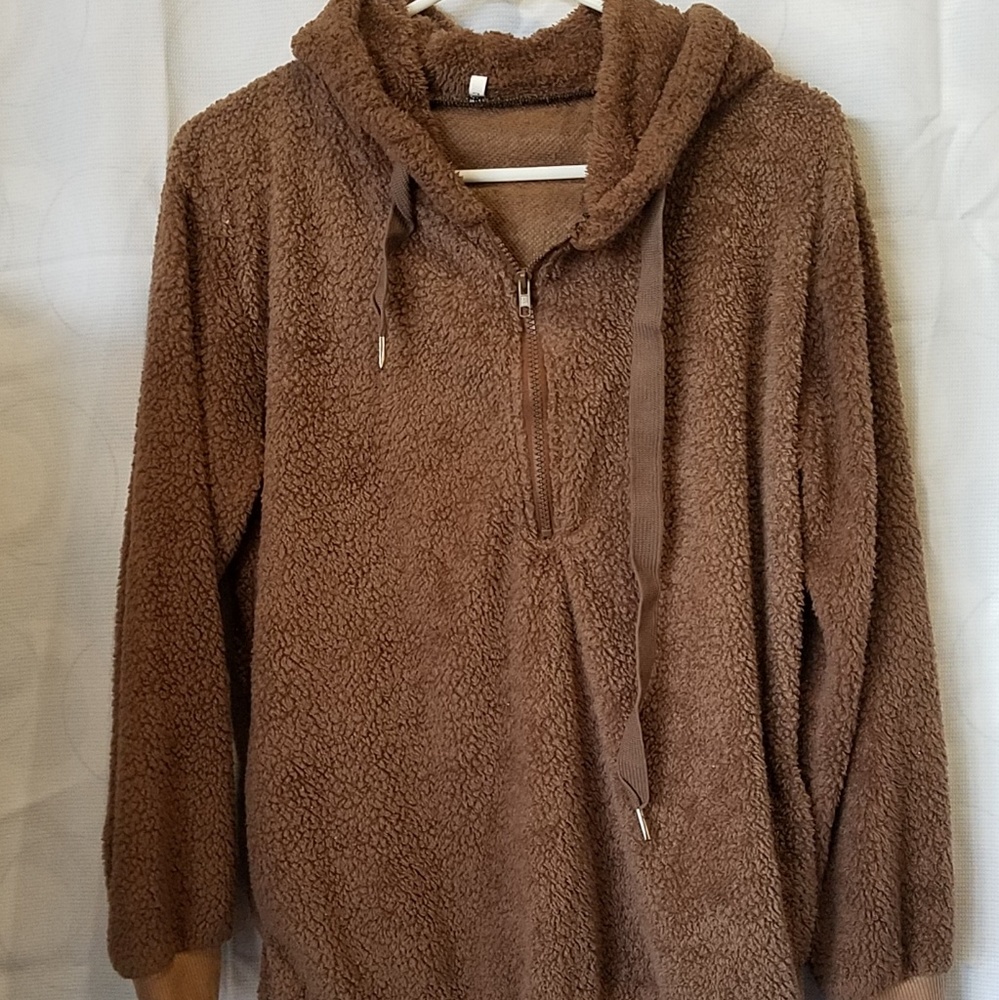 Fuzzy pullover
